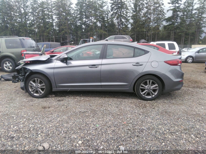 VIN 5NPD84LF9JH311061 2018 HYUNDAI ELANTRA SEL