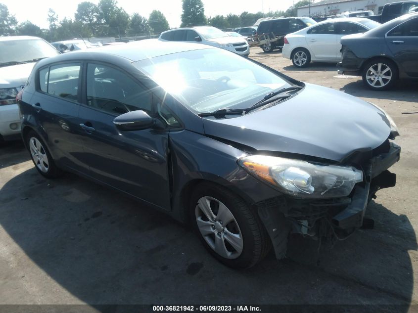 2016 KIA FORTE 5-DOOR LX - KNAFK5A89G5607059