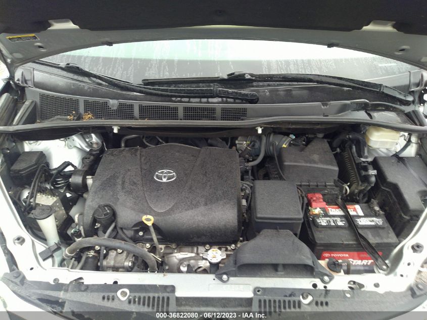 2018 TOYOTA SIENNA LE - 5TDKZ3DC8JS939190