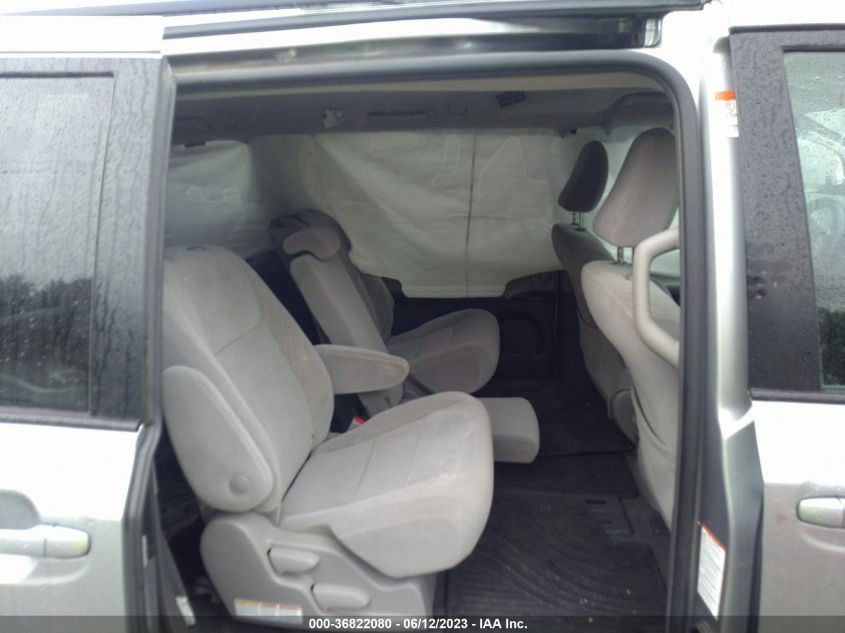 2018 TOYOTA SIENNA LE - 5TDKZ3DC8JS939190