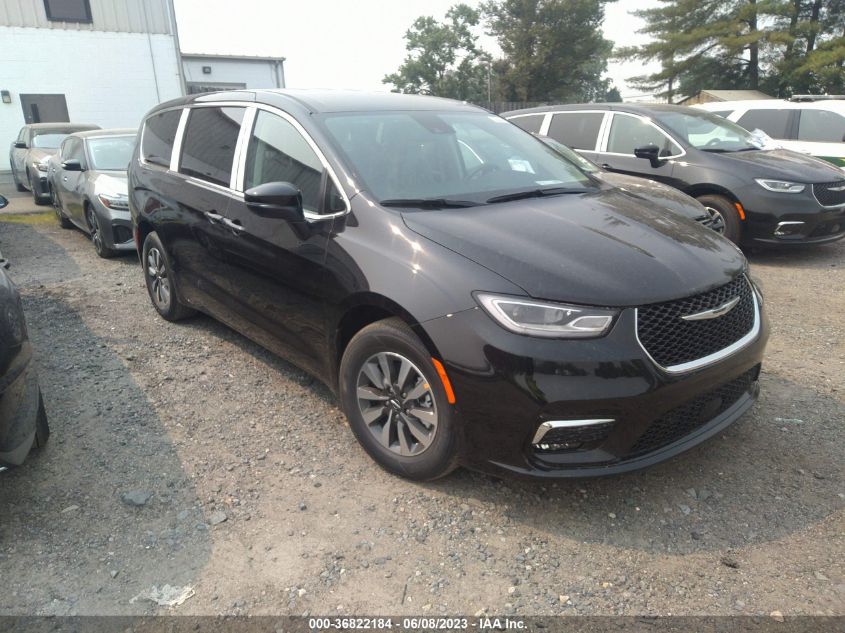 2023 CHRYSLER PACIFICA HYBRID TOURING L - 2C4RC1L74PR569253