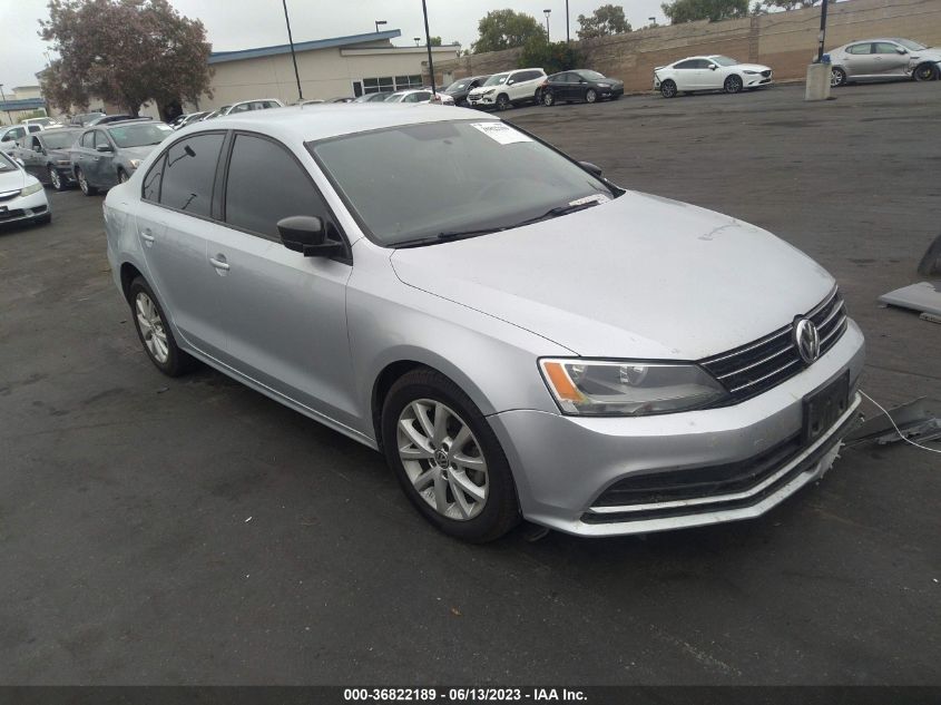 2015 VOLKSWAGEN JETTA SEDAN 1.8T SE - 3VWD17AJ7FM275060