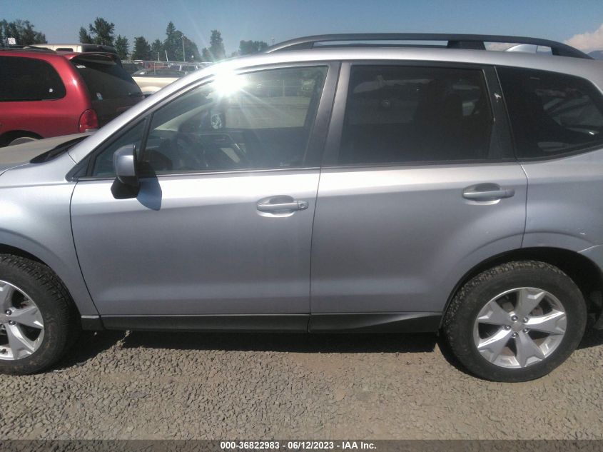 2016 SUBARU FORESTER 2.5I PREMIUM - JF2SJADC0GH492462
