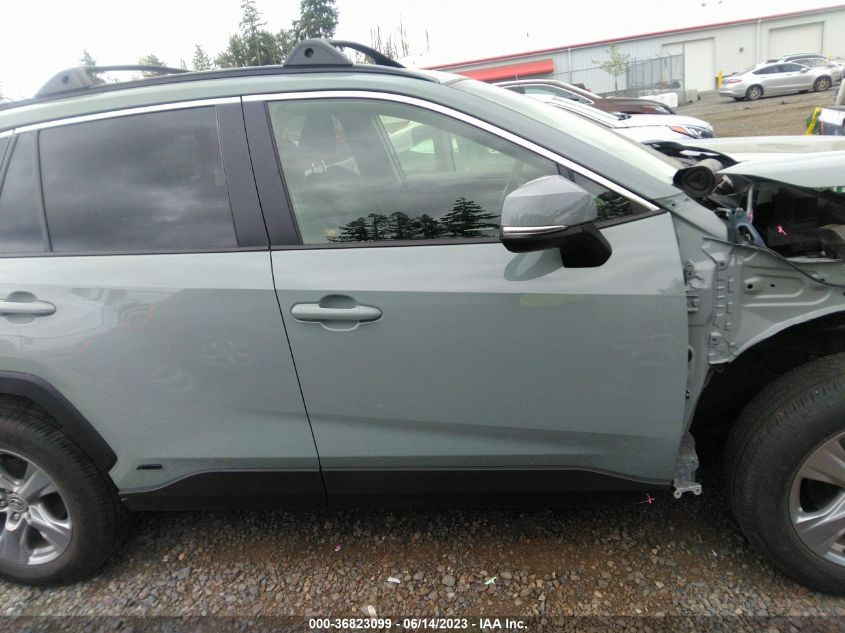 2022 TOYOTA RAV4 HYBRID XLE - JTMRWRFV6ND155570