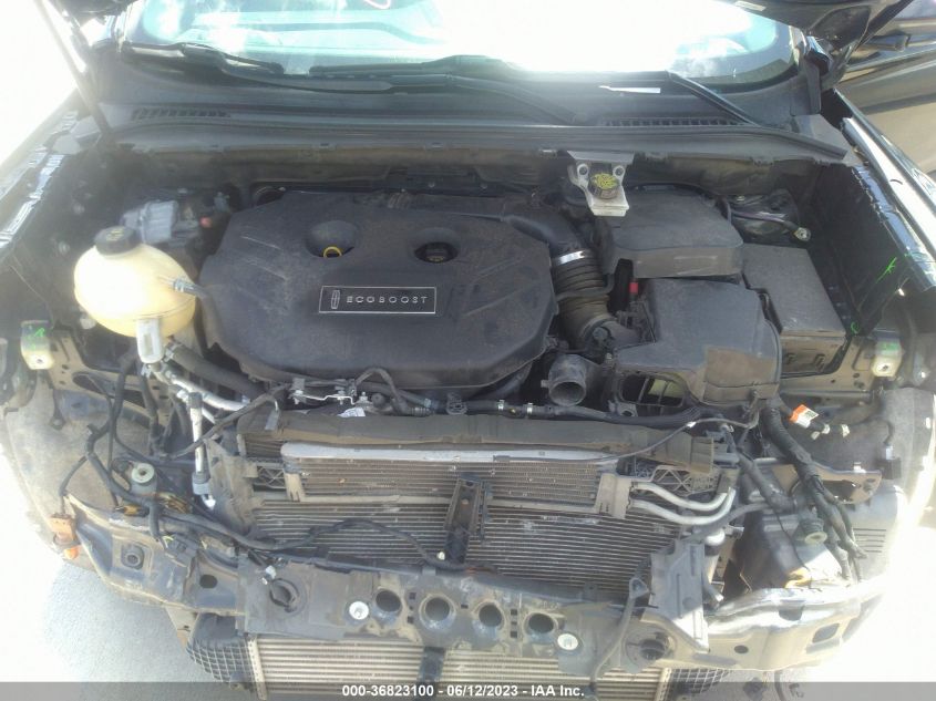 2017 LINCOLN MKC RESERVE - 5LMCJ3D97HUL27951