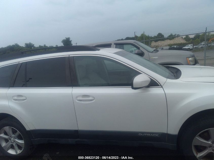 2014 SUBARU OUTBACK 2.5I LIMITED - 4S4BRBLC6E3215089