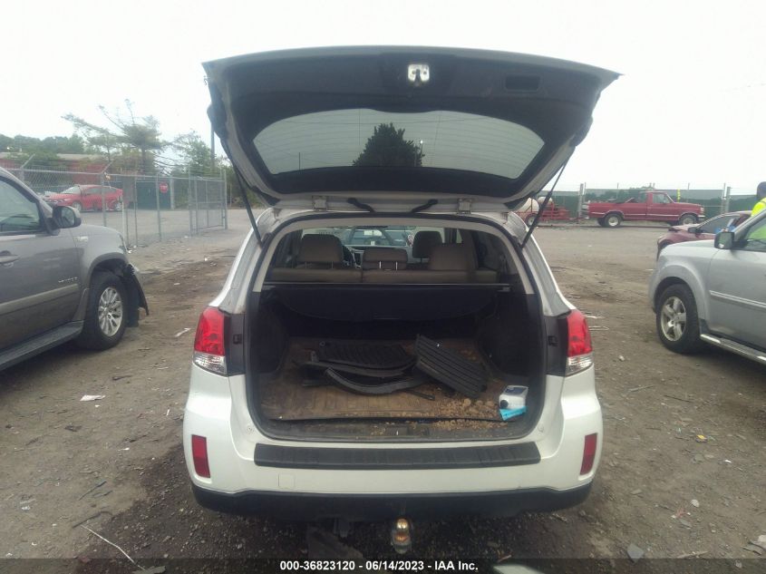 2014 SUBARU OUTBACK 2.5I LIMITED - 4S4BRBLC6E3215089