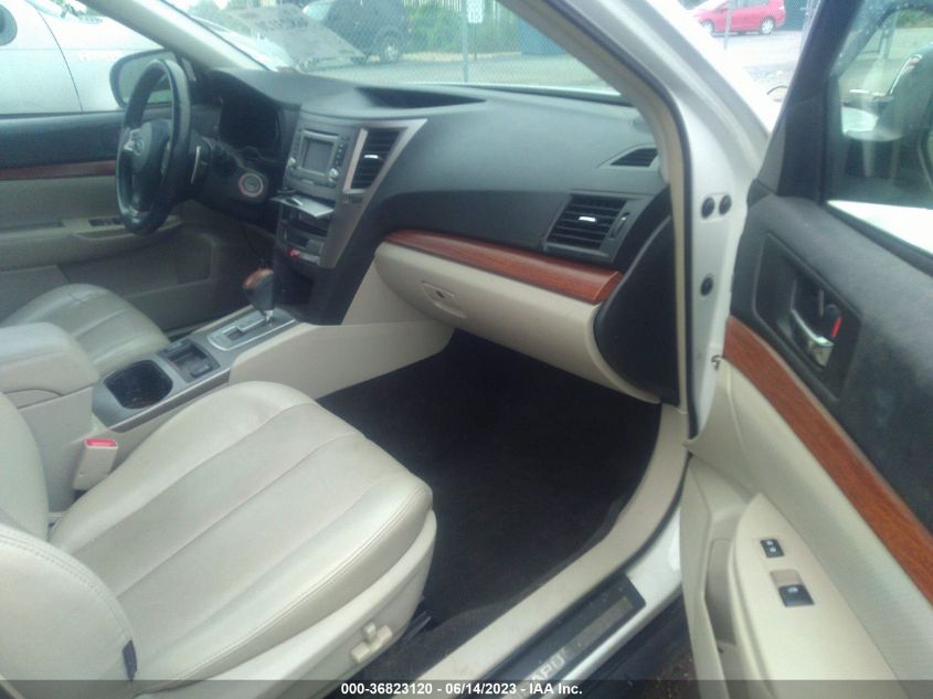 2014 SUBARU OUTBACK 2.5I LIMITED - 4S4BRBLC6E3215089