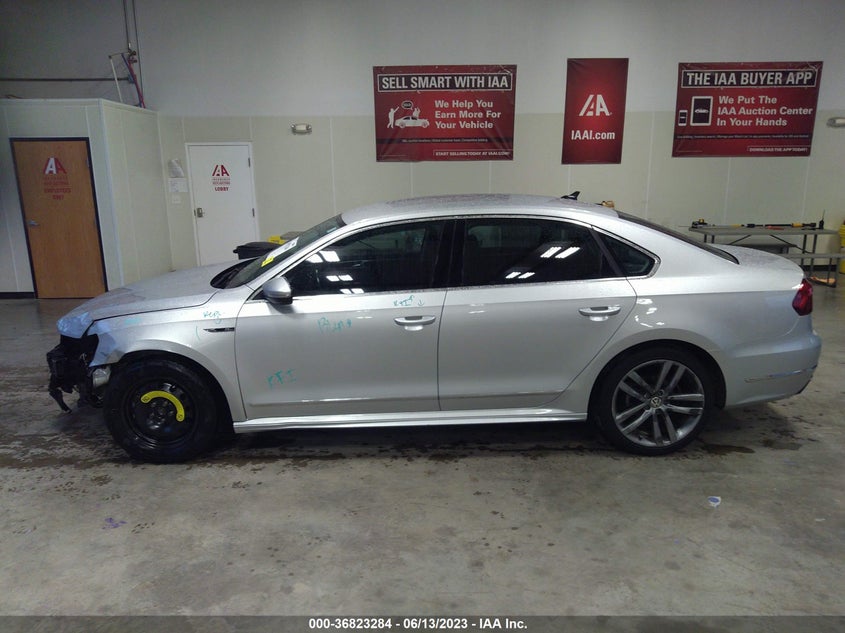VIN 1VWDT7A31HC032621 2017 VOLKSWAGEN PASSAT R-LINE W/COMFORT PKG
