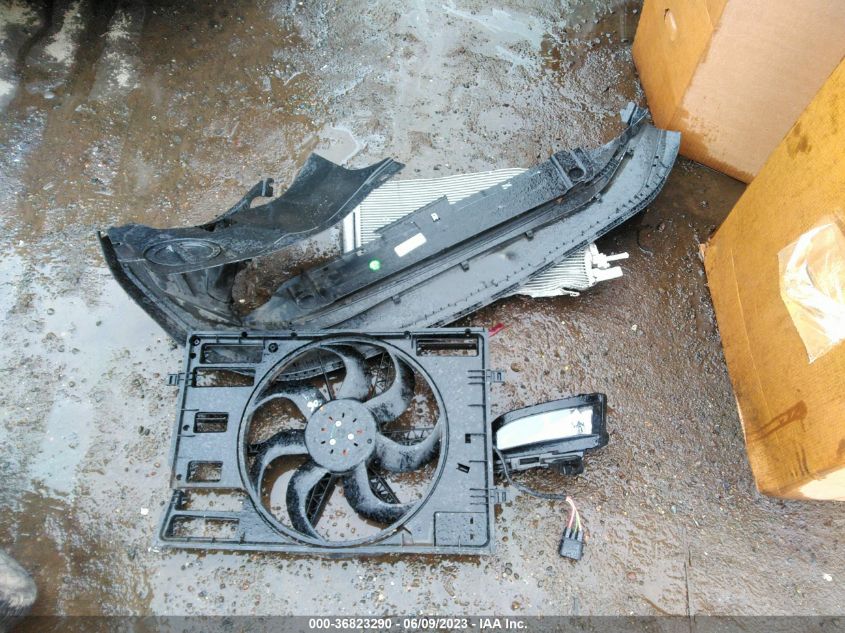 2018 VOLKSWAGEN GOLF S/SE - 3VWG17AU2JM251670