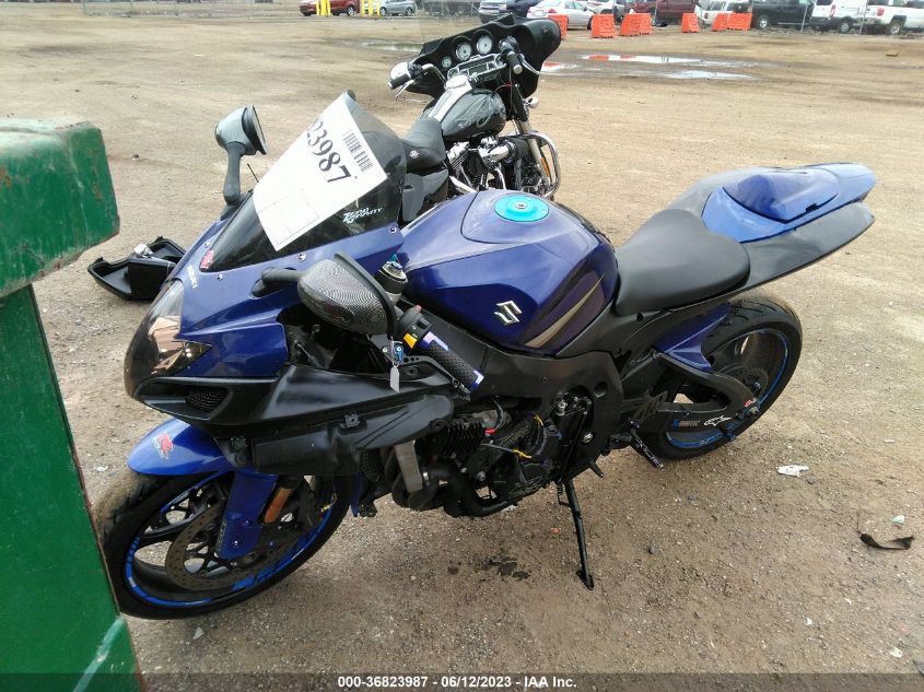 2007 SUZUKI GSX-R750 - JS1GR7KA272108566