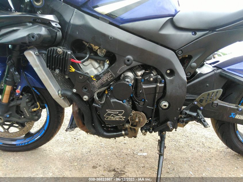 2007 SUZUKI GSX-R750 - JS1GR7KA272108566