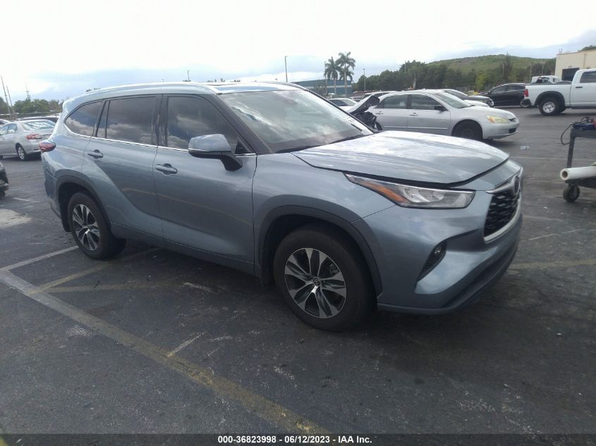 2020 TOYOTA HIGHLANDER XLE - 5TDGZRBH9LS045452
