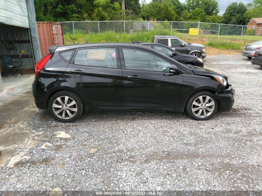 2013 HYUNDAI ACCENT SE - KMHCU5AEXDU104577