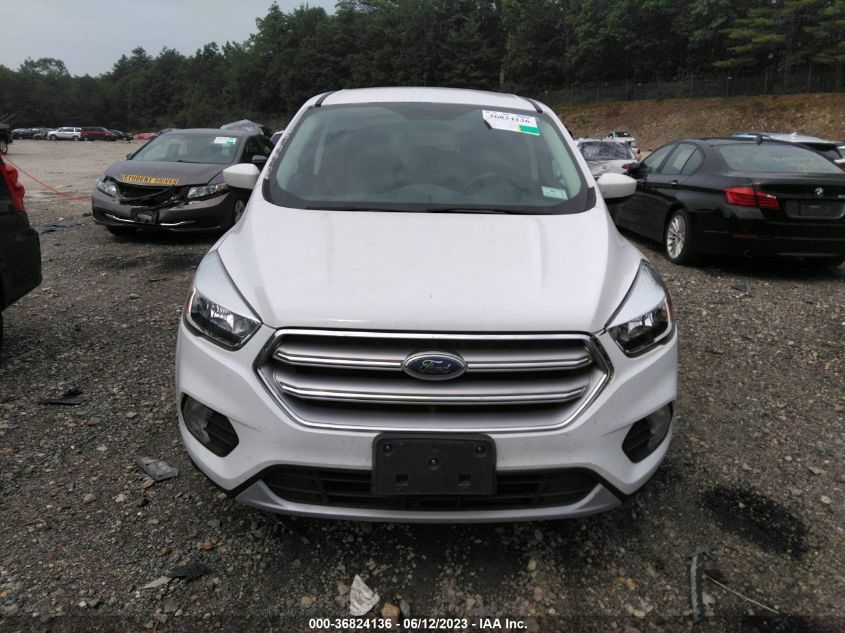 2017 FORD ESCAPE SE - 1FMCU0GD6HUE97369