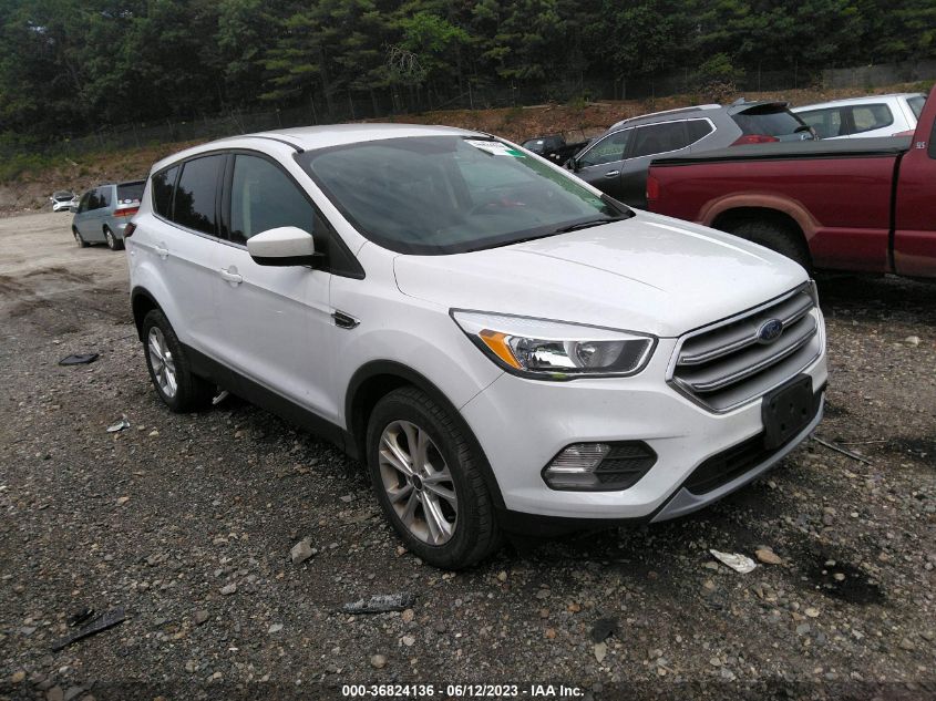 2017 FORD ESCAPE SE - 1FMCU0GD6HUE97369