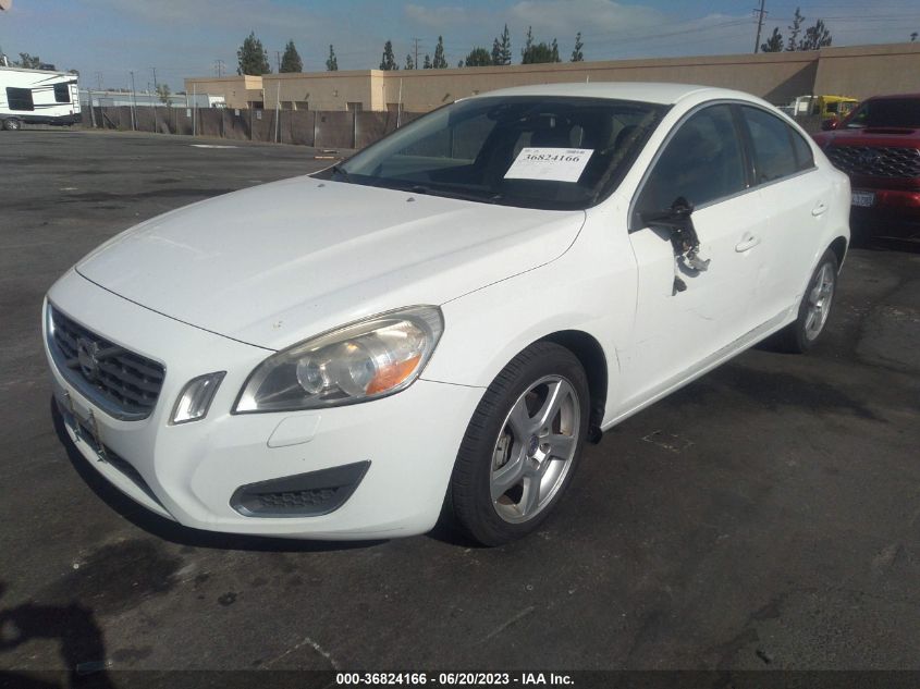 2013 VOLVO S60 T5 - YV1612FS8D1215406