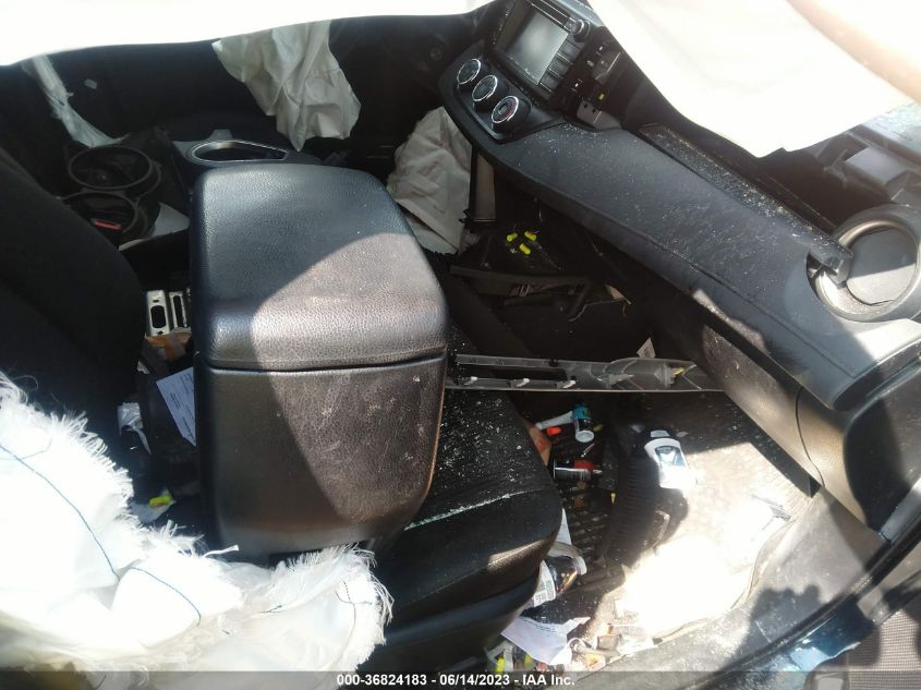 2017 TOYOTA RAV4 LE - JTMBFREV1HJ713866