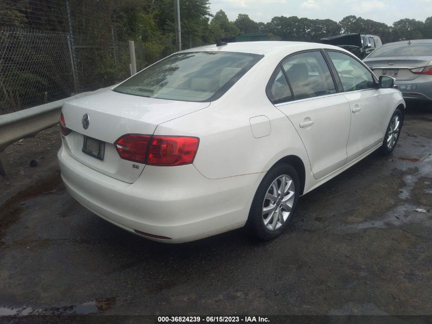 2014 VOLKSWAGEN JETTA SEDAN SE W/CONNECTIVITY/SUNROOF - 3VWD07AJ7EM380330