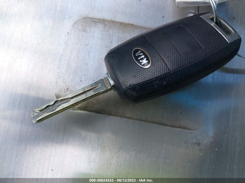 2015 KIA SOUL BASE - KNDJN2A20F7213712