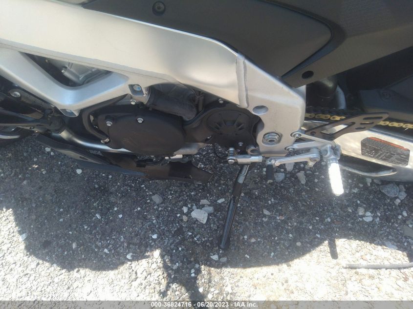 2022 APRILIA TUONO V4 1100 - ZD4KZUA02NS000537