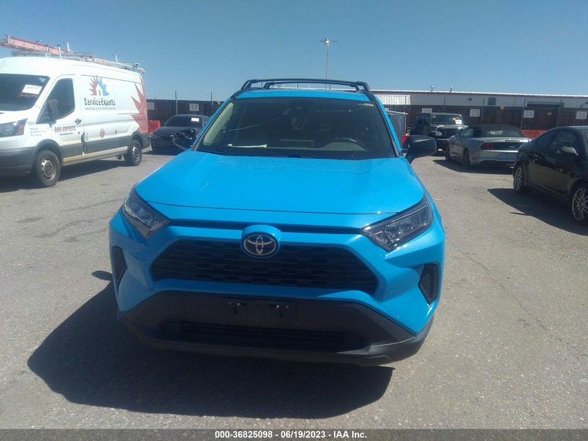 VIN JTMF1RFV7KD036794 2019 TOYOTA RAV4 LE