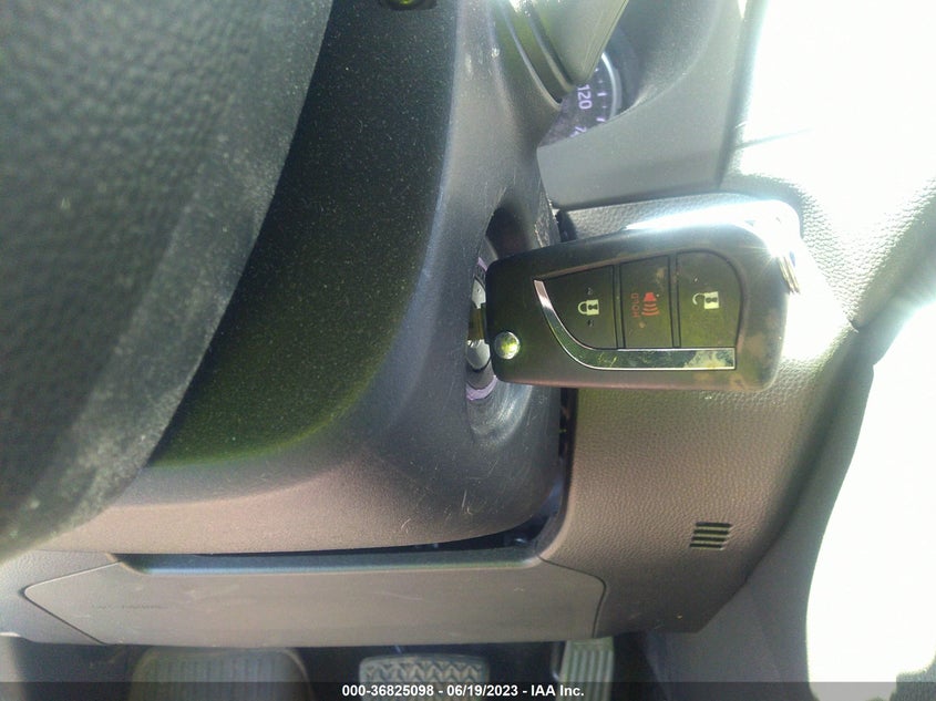 VIN JTMF1RFV7KD036794 2019 TOYOTA RAV4 LE