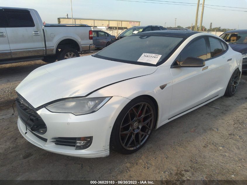 2016 TESLA MODEL S - 5YJSA1E49GF129292