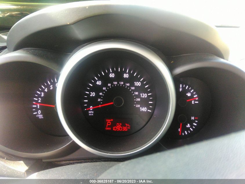 2013 KIA SOUL + - KNDJT2A60D7505446