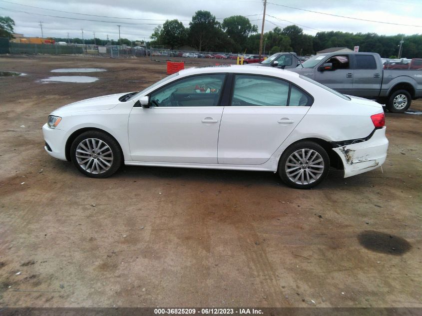 2013 VOLKSWAGEN JETTA SEDAN SEL W/NAV - 3VWLX7AJ9DM387124