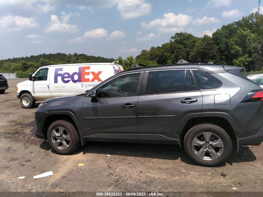 2022 TOYOTA RAV4 XLE - 2T3W1RFV6NC200447