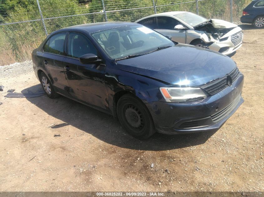 2014 VOLKSWAGEN JETTA SEDAN S - 3VW2K7AJ3EM382495