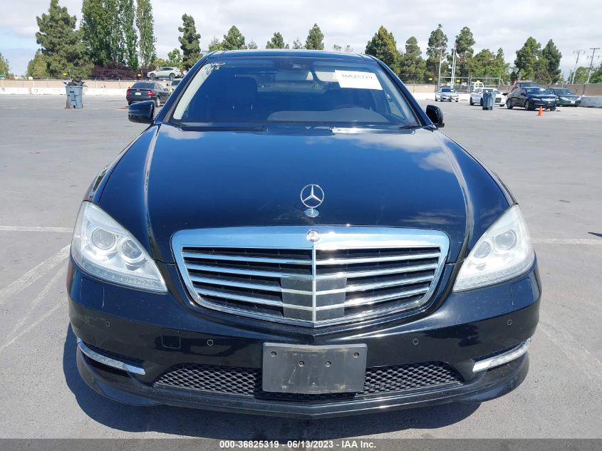 2013 MERCEDES-BENZ S-CLASS S 550 - WDDNG7DB1DA512233