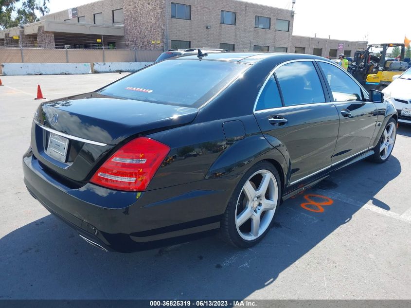2013 MERCEDES-BENZ S-CLASS S 550 - WDDNG7DB1DA512233