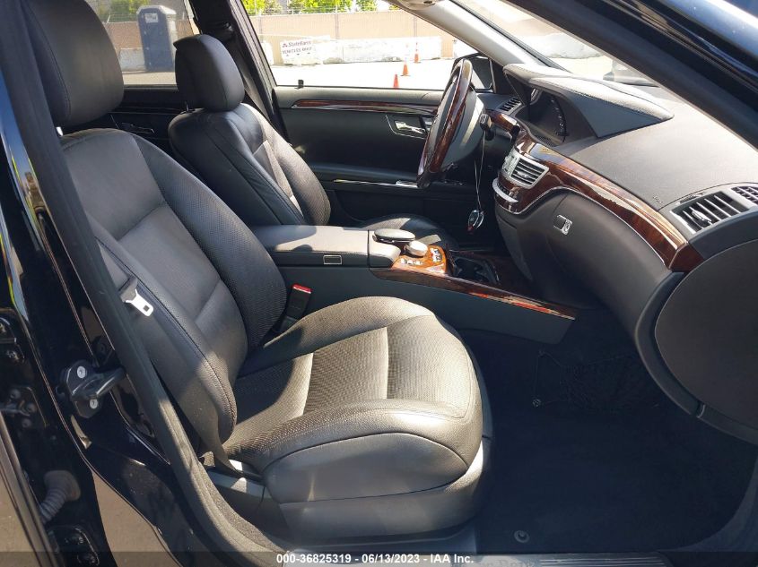 2013 MERCEDES-BENZ S-CLASS S 550 - WDDNG7DB1DA512233