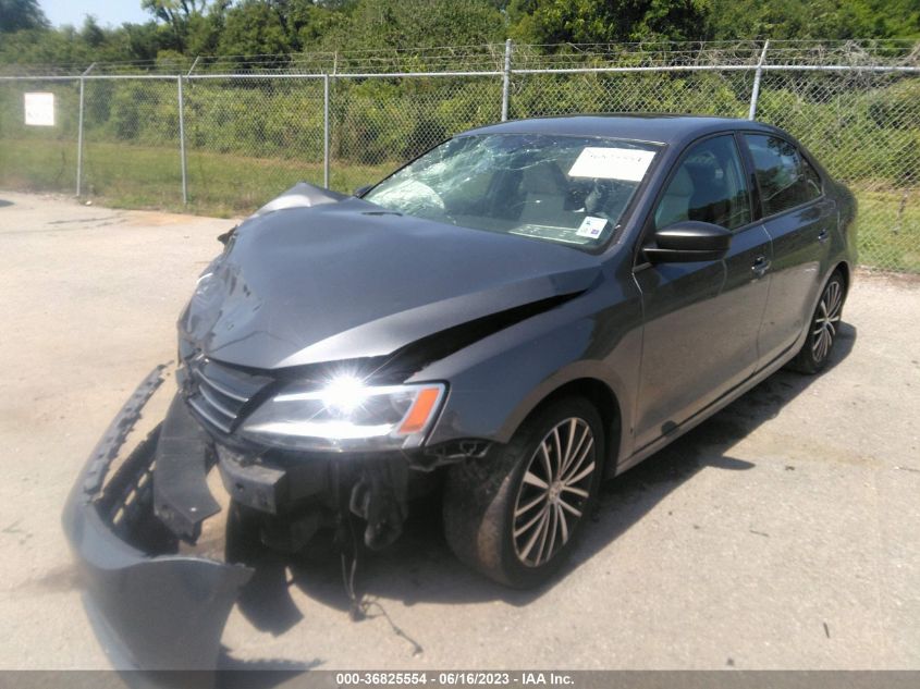 2016 VOLKSWAGEN JETTA SEDAN 1.8T SPORT - 3VWD17AJ4GM326886