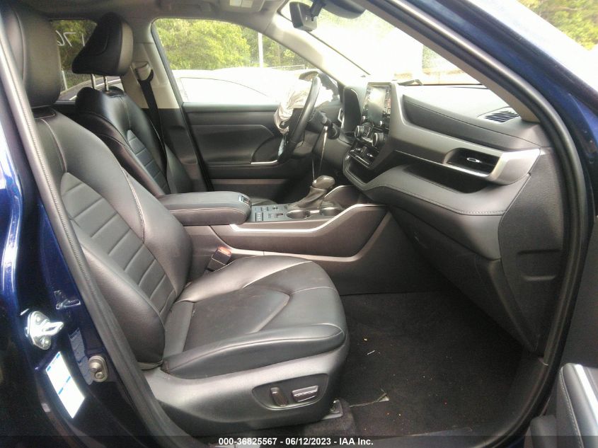 2022 TOYOTA HIGHLANDER XLE - 5TDGZRBH4NS569028