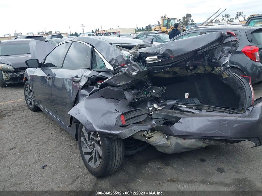 VIN 2HGFC2F79JH601228 2018 HONDA CIVIC SEDAN EX