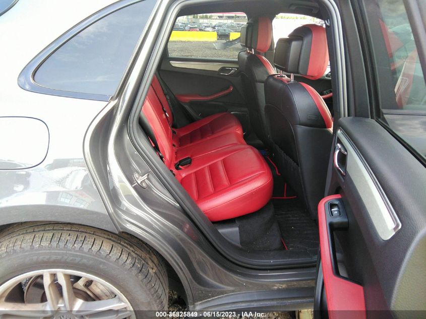 2016 PORSCHE MACAN S - WP1AB2A53GLB45397