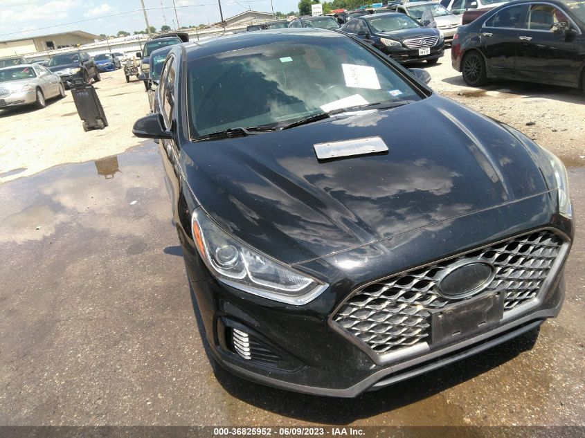 2018 HYUNDAI SONATA SPORT - 5NPE34AB3JH677472