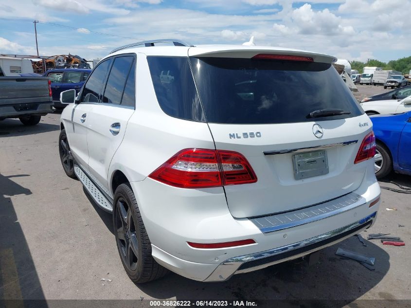 2014 MERCEDES-BENZ M-CLASS ML 550 - 4JGDA7DB8EA292223