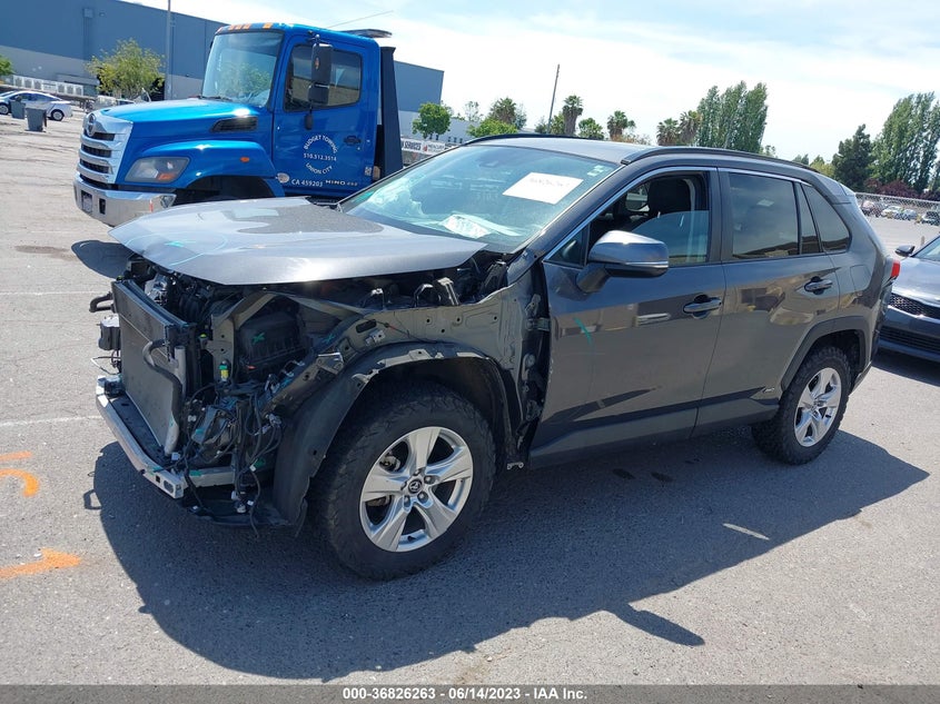 VIN 2T3RWRFV3LW081735 2020 TOYOTA RAV4 HYBRID XLE