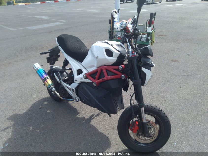 LL0TCKPJ6JY980096 YONGFU YN150T-9 ROCKET 2018