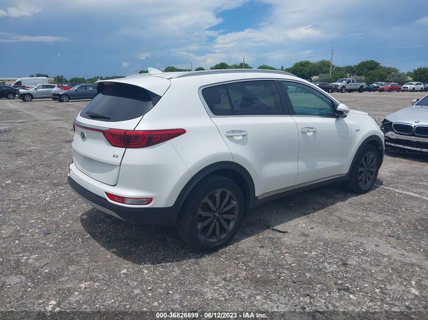 VIN KNDPNCAC0J7465705 2018 KIA SPORTAGE EX