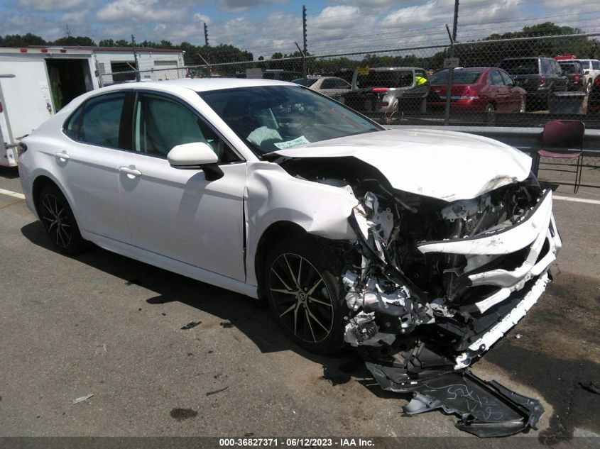 2022 TOYOTA CAMRY SE - 4T1G11AK7NU681027