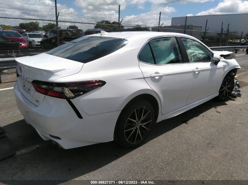 2022 TOYOTA CAMRY SE - 4T1G11AK7NU681027