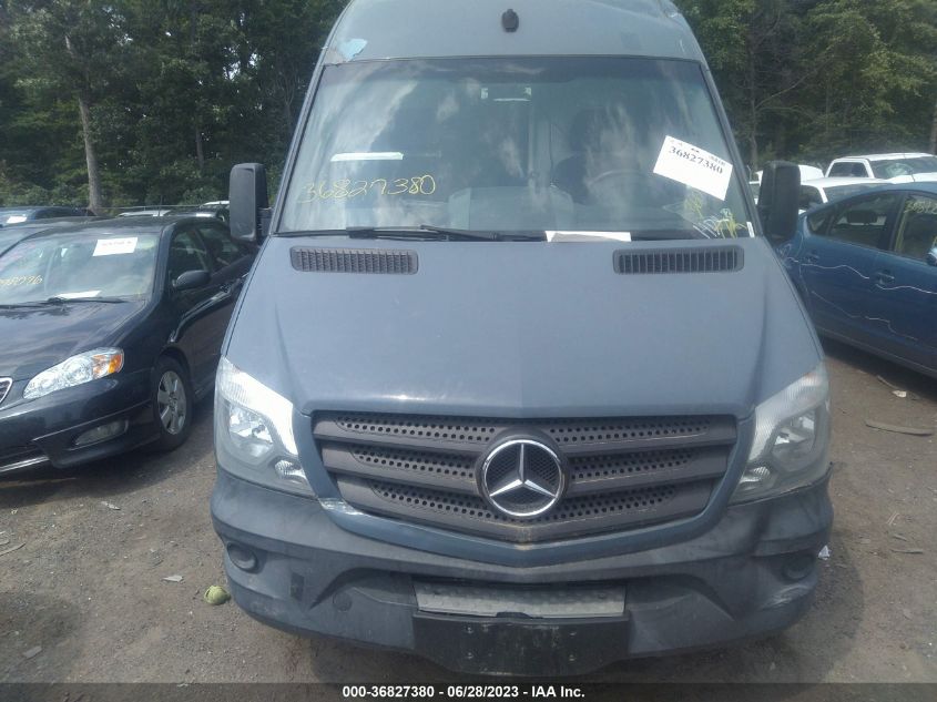 2018 MERCEDES-BENZ SPRINTER CARGO VAN - WD3PE7CD1JP641832
