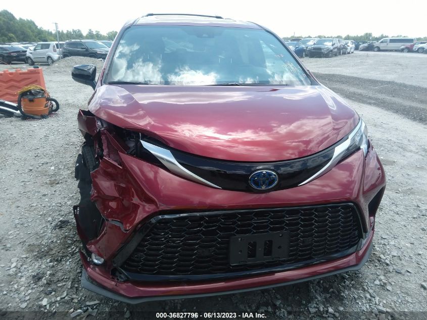 2022 TOYOTA SIENNA XSE - 5TDXRKEC8NS120846