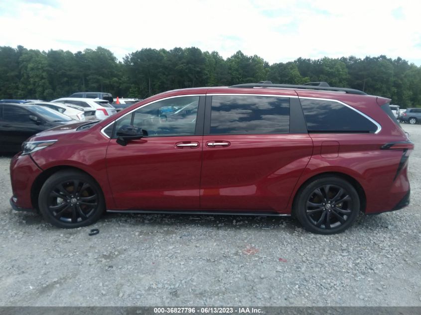 2022 TOYOTA SIENNA XSE - 5TDXRKEC8NS120846