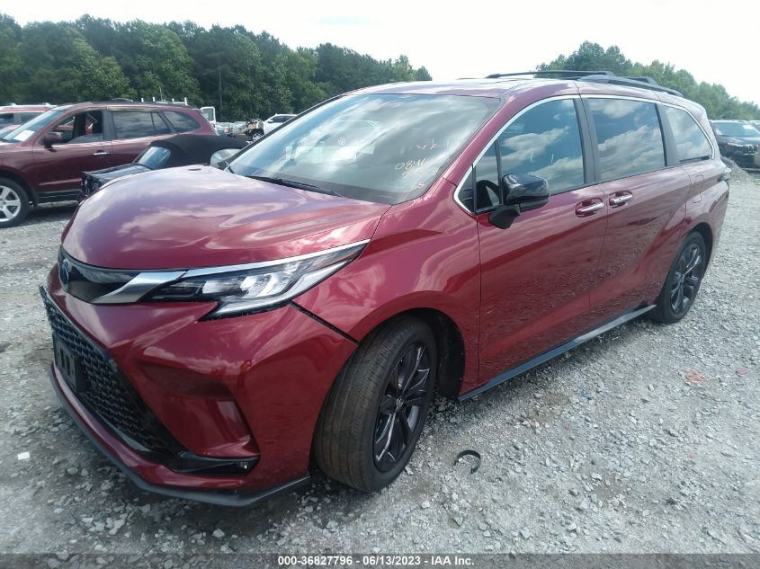 2022 TOYOTA SIENNA XSE - 5TDXRKEC8NS120846